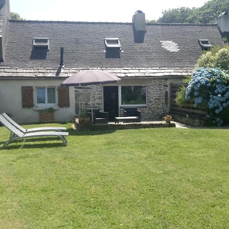 Petite Maison Dans Les Monts D'Arree Ty Coz Commana 外观 照片