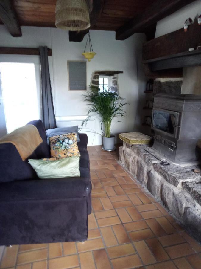 Petite Maison Dans Les Monts D'Arree Ty Coz Commana 外观 照片