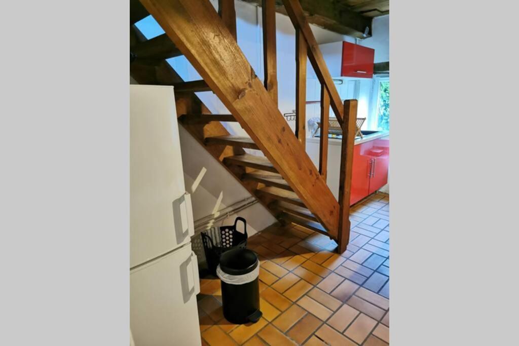 Petite Maison Dans Les Monts D'Arree Ty Coz Commana 外观 照片