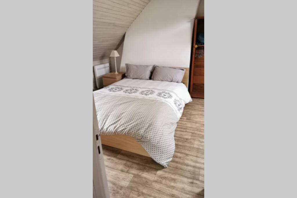 Petite Maison Dans Les Monts D'Arree Ty Coz Commana 外观 照片